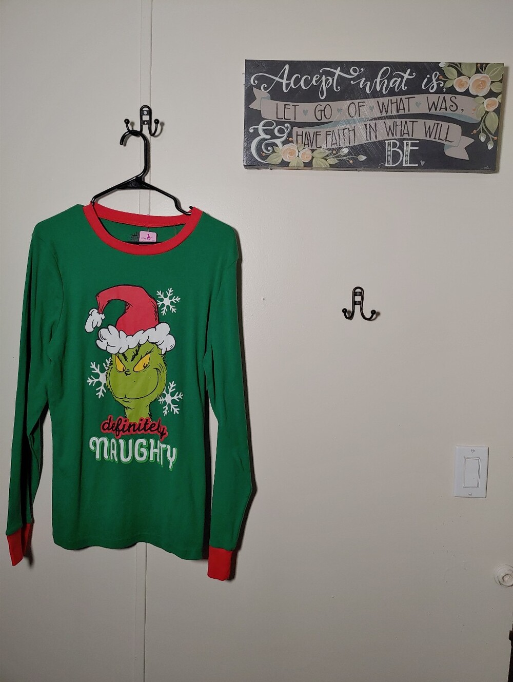 NWOT The Grinch Adorable Long Sleeve Pajama